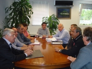 Συνάντηση για τη λειτουργία των εμπορικών καταστημάτων τις Κυριακές