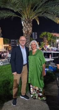 Μηνύματα ανθρωπιάς στη συναυλία της Μελίνας Κανά στα Ψηλά Αλώνια