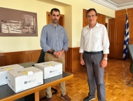 Παράδοση απινιδωτών σε συλλόγους της Ηλείας